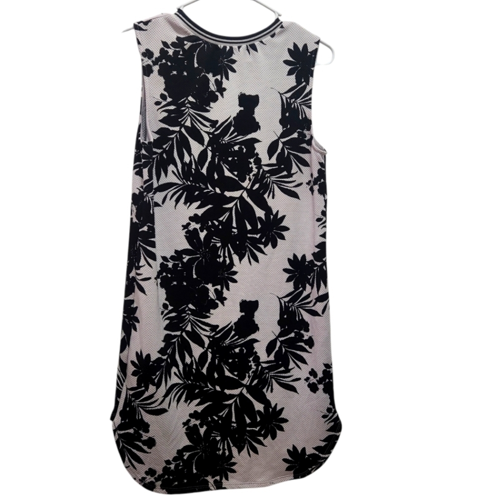 One Clothing L.A. Sleeveless Black White Floral Dress Size M Sporty Streetwear - Picture 4 of 4
